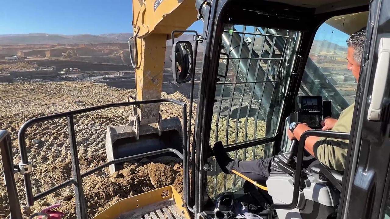 Inside The Cabin Of The CAT 6015B Excavator – Loading 777C & 775E Dumpers - Sotiriadis/Labrianidis