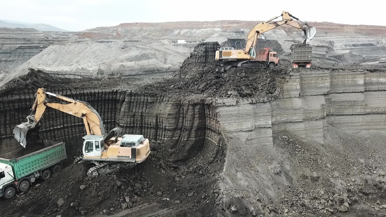 Amazing Drone Footage Of Two Liebherr 974 Excavators Loading Trucks On Mines - Ascon Ltd